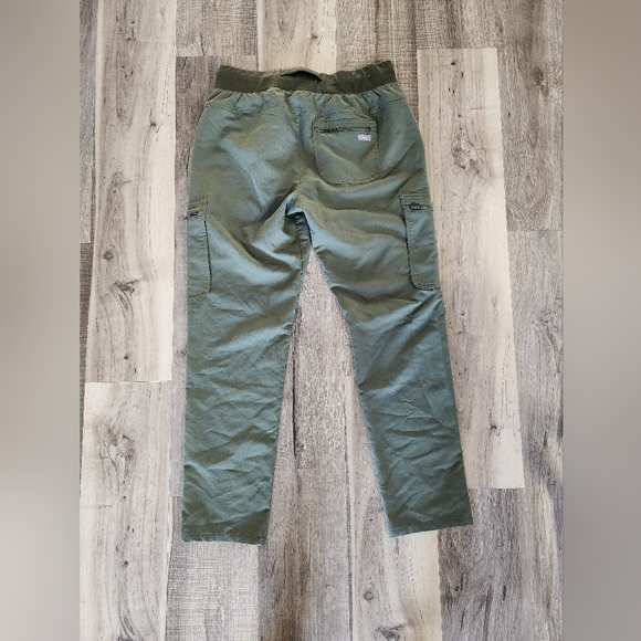 Figs Green Scrub Pant - Picture 3 of 4